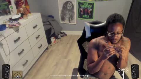 Snapshot of blaccanalmatters chatting on October 13, 10:54 pm Plant Base Streamers From Pennsylvania online show from October 13, 10:54 pm