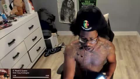 Snapshot of blaccanalmatters chatting on November 9, 11:47 pm Plant Base Streamers From Pennsylvania online show from November 9, 11:47 pm