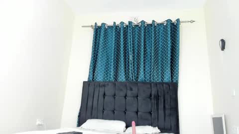black_beautyxxx online show from May 14, 8:43 am