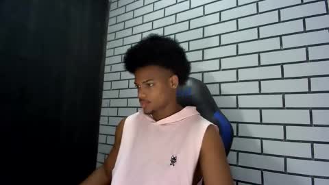 tu morenito online show from November 23, 3:56 pm