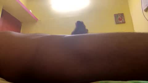 Snapshot of black_guy5 chatting on October 21, 11:00 am James online show from October 21, 11:00 am