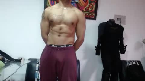 Snapshot of black_hot26 chatting on January 12, 3:06 pm black_hot26 online show from January 12, 3:06 pm