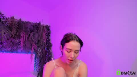 Jenny online show from January 9, 1:24 pm