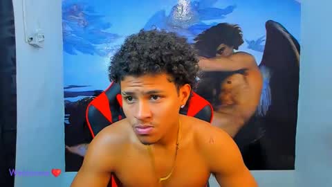 Snapshot of black_johnsonn chatting on December 10, 12:05 pm black johnsonn online show from December 10, 12:05 pm