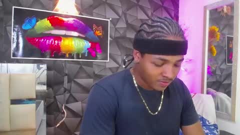 Snapshot of black_king_241 chatting on January 10, 7:21 pm black_king_241 online show from January 10, 7:21 pm