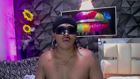Snapshot of black_king_241 chatting on January 23, 12:35 am black_king_241 online show from January 23, 12:35 am