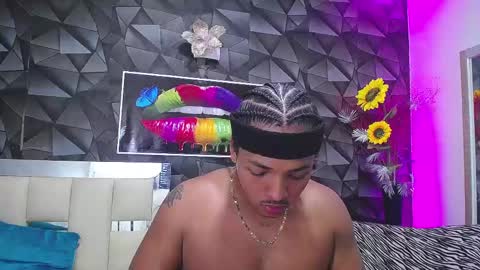 Snapshot of black_king_241 chatting on January 23, 11:36 pm black_king_241 online show from January 23, 11:36 pm