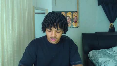 Snapshot of black_king_241 chatting on September 15, 3:28 am black_king_241 online show from September 15, 3:28 am