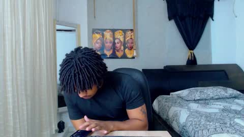 Snapshot of black_king_241 chatting on September 18, 3:52 am black_king_241 online show from September 18, 3:52 am