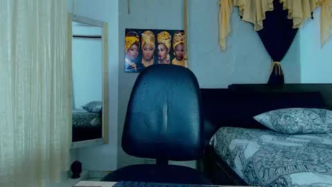 Snapshot of black_king_241 chatting on September 24, 2:48 am black_king_241 online show from September 24, 2:48 am