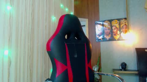 Snapshot of black_king_241 chatting on October 11, 2:55 am black_king_241 online show from October 11, 2:55 am