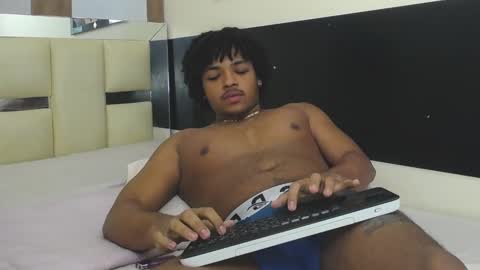 Snapshot of black_king_241 chatting on October 18, 4:59 am black_king_241 online show from October 18, 4:59 am