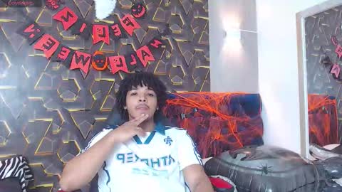 Snapshot of black_king_241 chatting on October 20, 3:29 am black_king_241 online show from October 20, 3:29 am