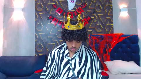 black_king_241 online show from November 1, 3:52 am