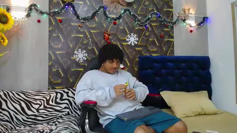 black_king_241 online show from November 20, 2:34 am