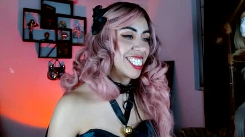 Snapshot of black_lady_05 chatting on February 9, 7:16 am millie online show from February 9, 7:16 am