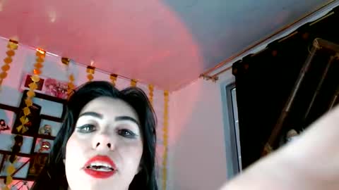 Snapshot of black_lady_05 chatting on March 4, 11:00 pm millie online show from March 4, 11:00 pm