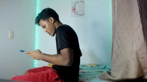 Snapshot of black_men9 chatting on December 16, 3:55 am black_men9 online show from December 16, 3:55 am