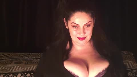 Sarah online show from October 15, 4:18 pm