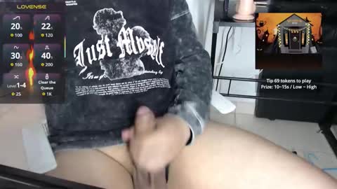 black_penis22 online show from October 18, 5:57 pm