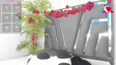 Snapshot of black_rose02 chatting on March 6, 11:47 am B L A C K R O S E online show from March 6, 11:47 am
