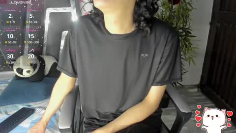 Snapshot of black_rose02 chatting on October 24, 11:17 am B L A C K R O S E online show from October 24, 11:17 am