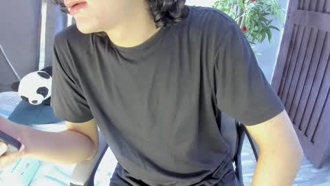 Snapshot of black_rose02 chatting on November 23, 11:43 am B L A C K R O S E online show from November 23, 11:43 am