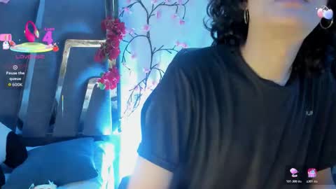 Snapshot of black_rose02 chatting on November 27, 11:34 am B L A C K R O S E online show from November 27, 11:34 am