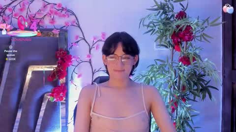 Snapshot of black_rose02 chatting on November 29, 11:57 am B L A C K R O S E online show from November 29, 11:57 am