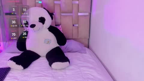 Snapshot of black_rose02 chatting on December 14, 11:26 am B L A C K R O S E online show from December 14, 11:26 am