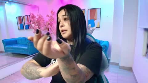 Snapshot of black_roseee chatting on October 21, 3:40 am Rousse online show from October 21, 3:40 am