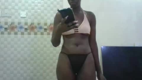 Snapshot of blackbarbiel chatting on April 10, 9:58 am blackbarbiel online show from April 10, 9:58 am