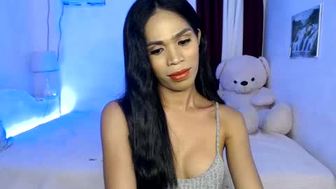Snapshot of blackbarbiesavanna_23 chatting on December 3, 3:55 pm savanna online show from December 3, 3:55 pm