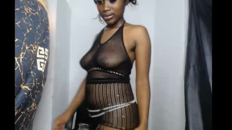Snapshot of blackbeauty60 chatting on May 30, 6:16 pm lela online show from May 30, 6:16 pm