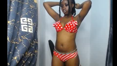 Snapshot of blackbeauty60 chatting on June 7, 6:33 pm lela online show from June 7, 6:33 pm