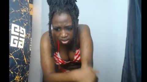 Snapshot of blackbeauty60 chatting on June 14, 5:37 pm lela online show from June 14, 5:37 pm