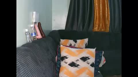 candy online show from April 8, 6:35 am