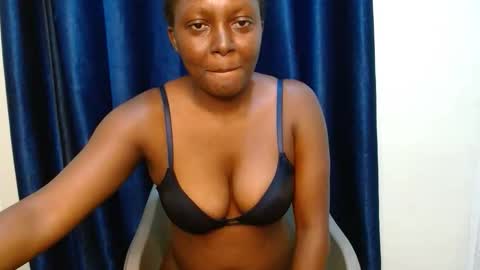 Snapshot of blackcyn chatting on February 22, 1:53 pm Cynthia online show from February 22, 1:53 pm