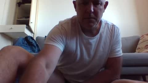 Snapshot of blackdog71 chatting on February 16, 9:27 pm blackdog71 online show from February 16, 9:27 pm