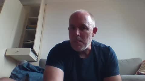 Snapshot of blackdog71 chatting on March 10, 7:42 am blackdog71 online show from March 10, 7:42 am