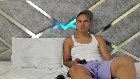 Snapshot of blackdreams_2_ chatting on January 13, 10:56 pm blackdreams_2_ online show from January 13, 10:56 pm