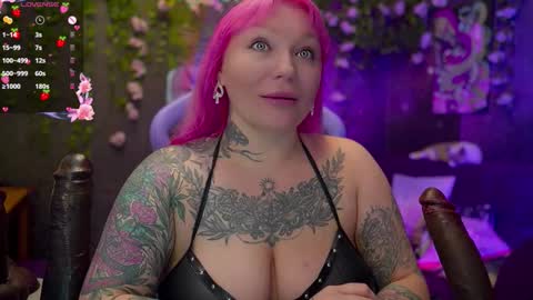 Alice online show from November 5, 8:09 pm