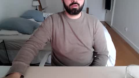 Snapshot of blackfox33 chatting on January 9, 1:36 pm blackfox33 online show from January 9, 1:36 pm