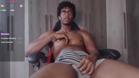 Blackguy720 online show from October 28, 8:33 pm