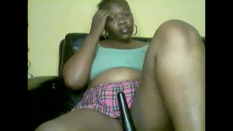 Snapshot of blackjuicy123x chatting on May 21, 7:21 pm blackjuicy123x online show from May 21, 7:21 pm