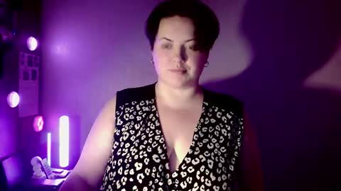 Snapshot of blackkvelvet chatting on February 8, 11:52 pm BlackkVelvet online show from February 8, 11:52 pm