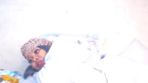 Snapshot of blackladyqx82 chatting on May 11, 11:35 pm blackladyqx82 online show from May 11, 11:35 pm