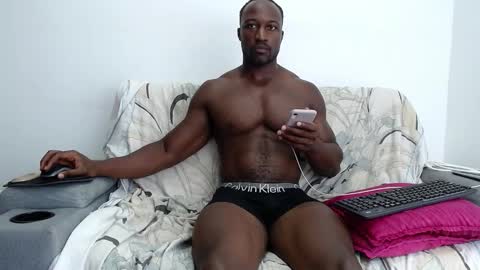 Twtter 1MikeBeckford            Onlyfns beckfordmike online show from March 5, 2:24 pm