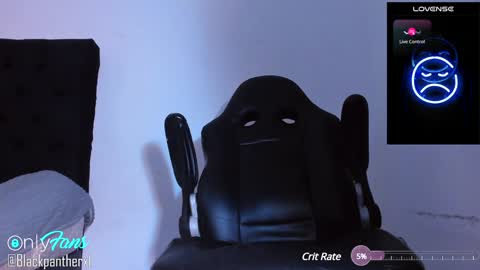 Snapshot of blackpantherx_ chatting on December 10, 8:40 am everyday STREAM 11PM COLOMBIAN HOUR online show from December 10, 8:40 am