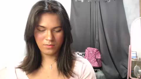 Ellez online show from October 30, 4:30 pm